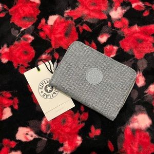 kipling wallet